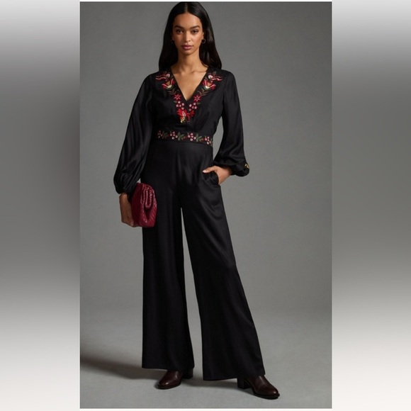 FARM Rio Dresses & Skirts - FARM RIO Embroidered Jumpsuit Size XS